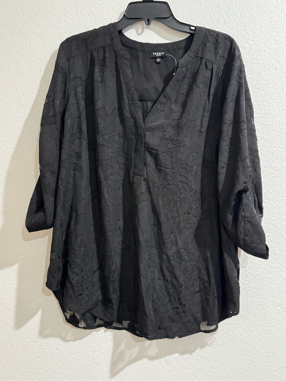 torrid Black Floral Jacquard Lightweight Shirt